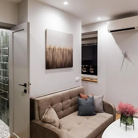 Cozy Quiet Center